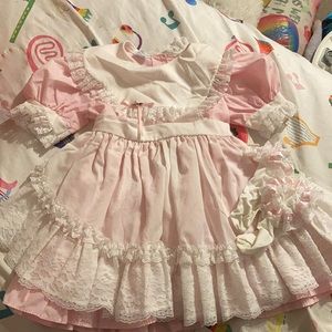 Vintage mini world pink ruffled dress
